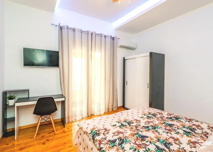Filota Luxury Home - Free Public Parking